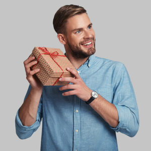 4 distinct gifting ideas for men