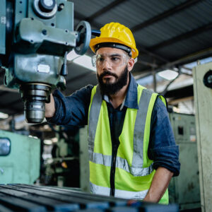 8 helpful tips for industrial machine maintenance